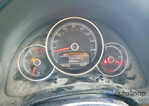 2018 Volkswagen Beetle S z USA, uszkodzony, nr VIN 3VWFD7AT6JM708779